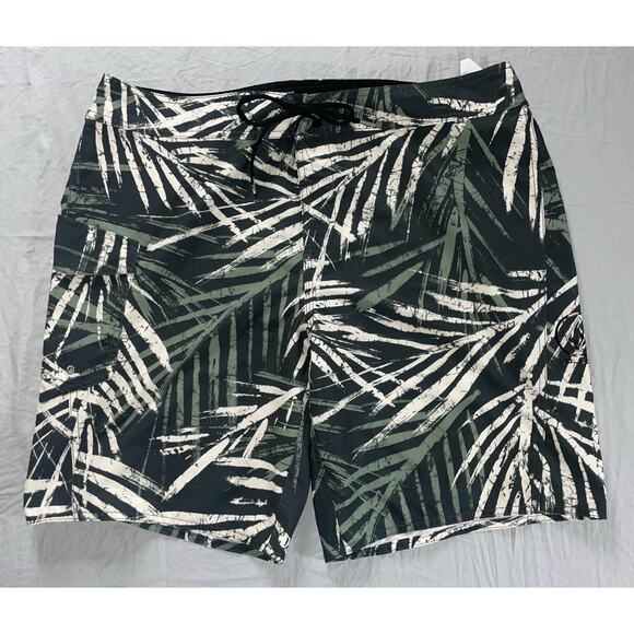 Volcom Manic 2 Cargo Board Shorts in Cactus Green. Men's Size 38, EUC!! - Picture 1 of 4